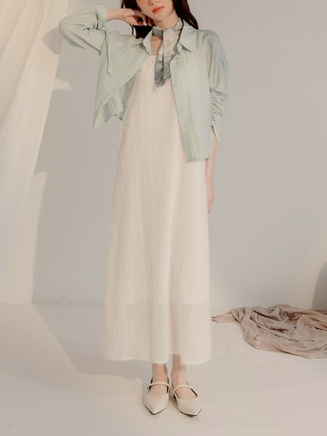 細緻柔軟毛海細肩洋裝