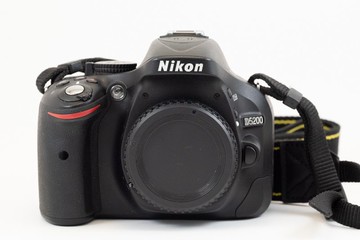 包郵 Nikon尼康 D5200 24.1MP數位單眼相機機身2416快門數2416雙手機尼康數相機