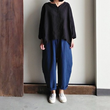 小V領八分袖衫  亞麻  水洗黑