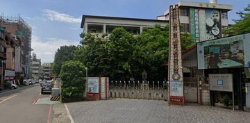 龜山未來捷運棕線BR06站旁4房公寓1樓門前停車｜桃園市龜山區萬壽路二段