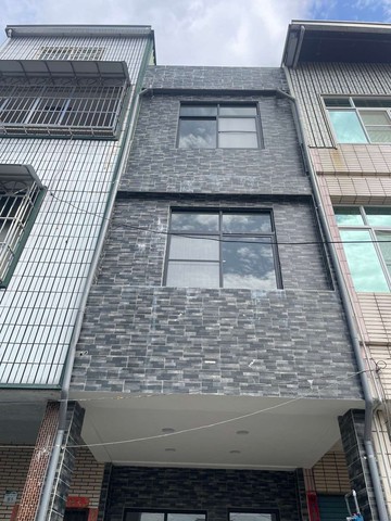 昭明國小~翻新透天4房~｜高雄市大寮區鳳林三路