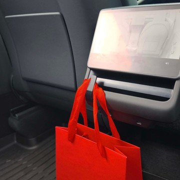 【車用 雨傘 掛勾】特斯拉 煥新版 Model Y 後座掛勾｜卡扣式 免黏貼｜收納｜車用｜飲料 掛鉤｜汽車