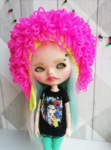 Blythe 娃娃針織頭盔霓虹粉紅獅子