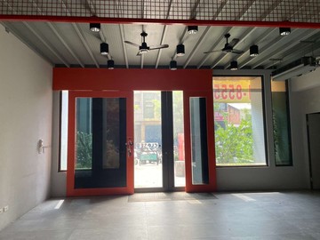 鳳山火車站1樓+夾層挑高美樓店｜高雄市鳳山區中正路