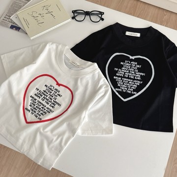 【FJstore】愛心塗鴉 短版 短T 短踢 圓領 合身 短袖上衣 女生短袖 女上衣 T恤