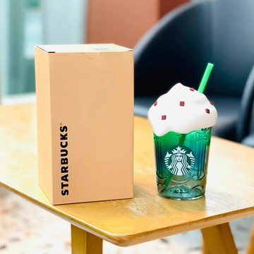 星巴克杯子2026新年禮物夏星冰樂派對🎉經典logo漸變綠可愛奶油頂杯蓋玻璃吸管杯子