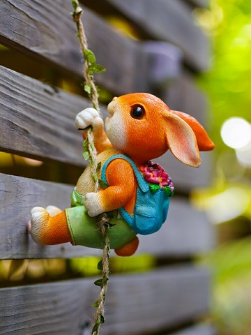 花園樹上攀登小兔子壁掛幼兒園庭院攀爬戶外管道裝飾花盆掛件擺件