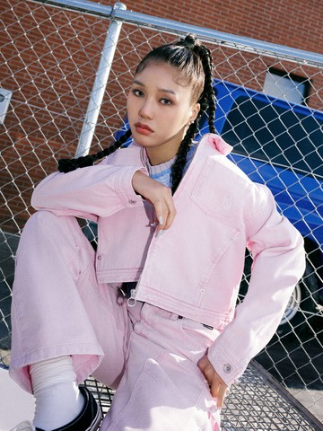 Cropped Denim Jacket - Pink
