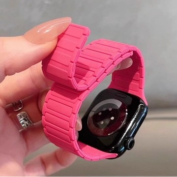 芭比粉 液態矽膠 磁吸錶帶 適用於 Apple Watch S10 9 8 7 SE 蘋果手錶錶帶 42mm 46mm
