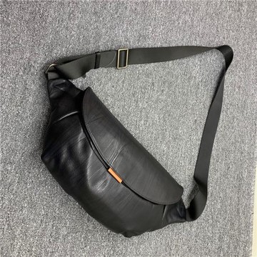 新款小眾日系復古通用休閑胸包