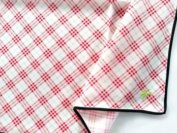 Burberry 復古手帕 紅色格紋口袋巾 20 x 20 英吋