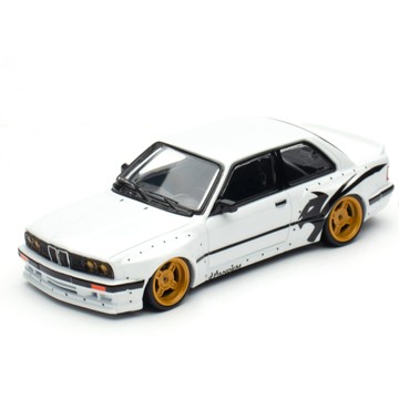 馬來西亞展會限定 CM 1/64 BMW 火箭兔 E30 Pandem