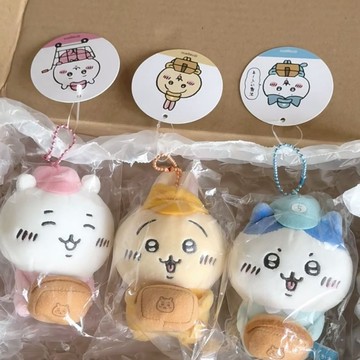 台灣發貨/免運 吉伊卡哇新款 招財 10cm帶吊牌 帶標 快遞員系列 1套3個 吉伊 小八 烏薩奇 毛絨挂件