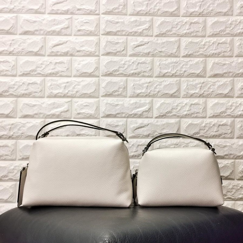 【美品】GIANNI CHIARINI　ALIFA M　2WAY　ベージュ セール】【GIANNI CHIARINI】ALIFA M 2WAY レザーバッグ