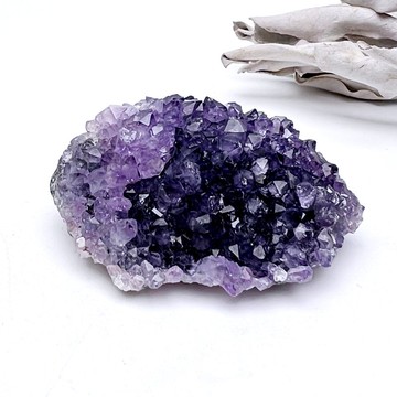 無論。消磁 一圖一物 療癒 有天然礦缺 貴人 l 紫水晶塊 小花球 l