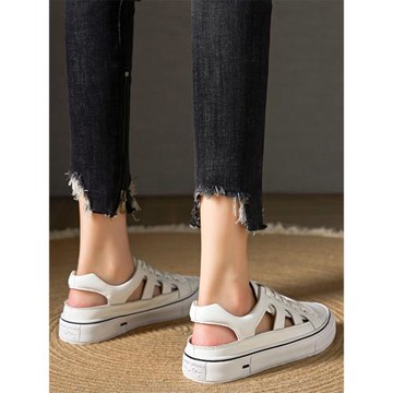 真皮大碼包頭涼鞋女41一43夏季百搭平底透氣鏤空小白鞋軟底羅馬鞋