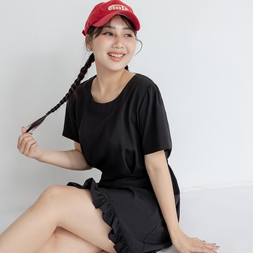 甜美俏皮胸前打褶下襬荷葉邊短袖洋裝 中大尺碼洋裝