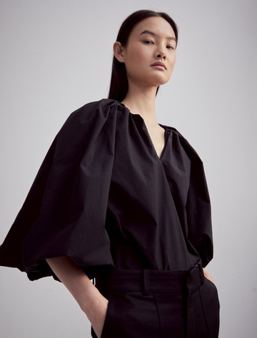 Ovand Blouse in Black