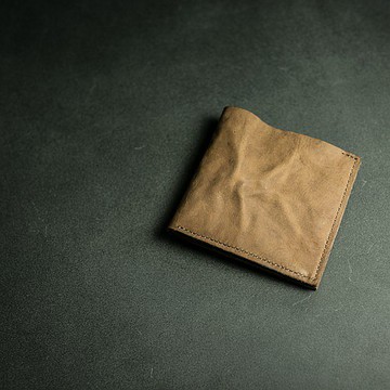 剪裁雙折皮夾 / 復古摩卡