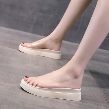 拖鞋女夏外穿2025年新款超火網紅時尚百搭仙女風透明松糕厚底涼拖