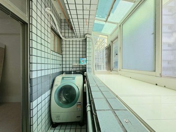 輕北歐陽台大套房｜新北市新店區永安街