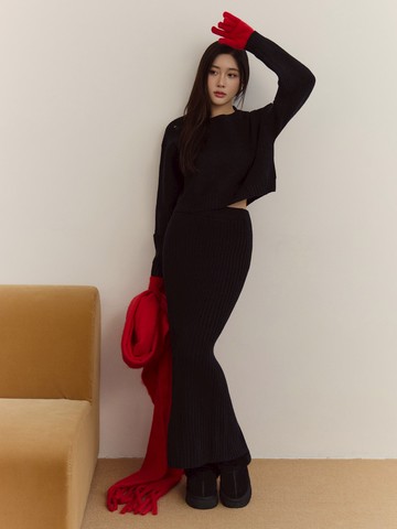 早上出門前那個溫暖擁抱；坑條短版毛衣+長裙 兩色