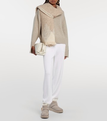 Roger Vivier Viv' Winter suede ankle boots