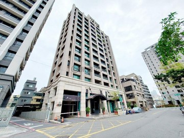 光華國中★文化翡翠★面樹海豪邸正四房平車｜高雄市前鎮區育樂路
