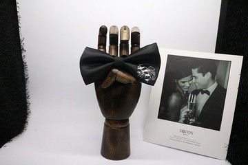 黑色真丝蜜蜂刺绣领结/绅士小物推荐/百搭好物