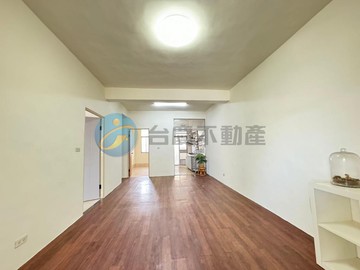 用套房價買衛武營正3房美寓｜高雄市鳳山區漢慶街