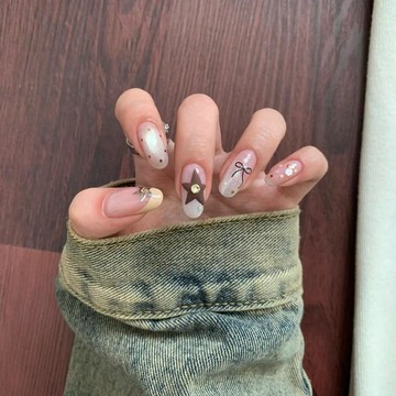 ➕摩登超好賣💅純手工穿戴甲ins精緻韓系星星波點手繪蝴蝶結法式顯白亮片美甲貼短款美甲0605