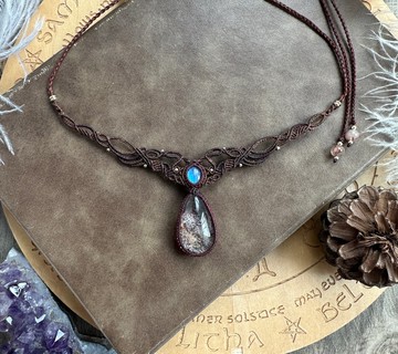 N1081 民族風 蠟線編織 月亮石 花幽靈水晶  頸鍊 (可調長度)