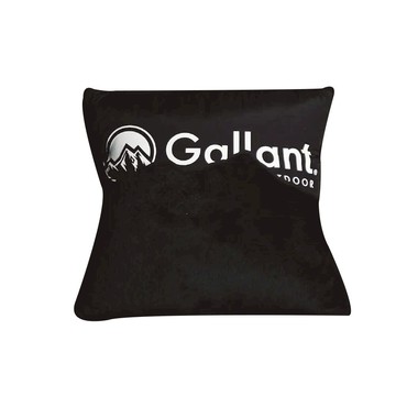 Gallant Pillow 抱枕
