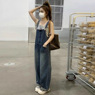 ✨壹灣出貨✨桔梗複古牛仔背帶褲女2024年春秋季大碼胖mm設計感洋氣顯瘦連體褲 9NOA
