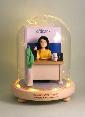 榮休記念小禮品, 可客製名字.提供相片客製人物造型 (各行各業)