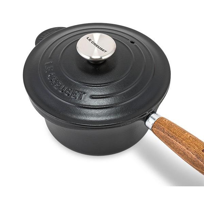 ココットエブリーLe Creuset18センチ鍋 人気カラーブラック