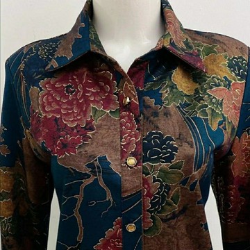 春裝新款中老年媽媽裝大碼寬松洋氣襯衫外套