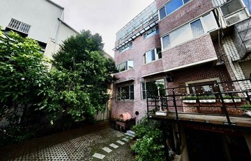 賴賴近小檜溪美式紅磚別墅透天靜巷大地坪｜桃園市桃園區民富九街