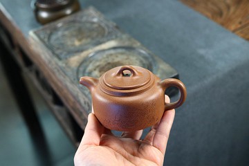 送禮紫砂壺茶壺唐井栏 精小品  老段泥 150ml 9孔 刘素素制  此壶