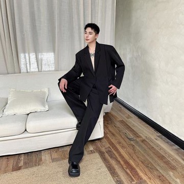 秋季高級感個性開衩設計休閑西服外套男墊肩痞帥直筒長褲兩件套潮
