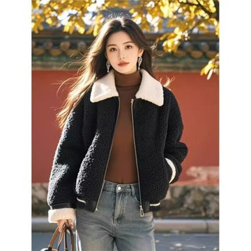 獨特超好看洋氣黑色翻領羊羔毛加厚外套女裝2025新款秋冬款小個子