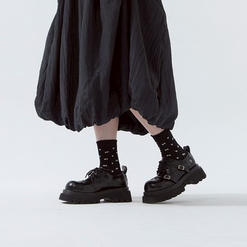 小碎花緹花造型花邊中筒襪 三色售 特價