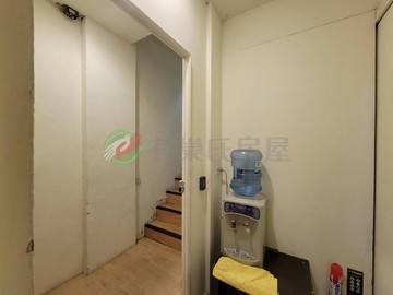 新崛江商圈全套房收租店面透天｜高雄市苓雅區仁智街