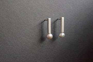 霧面巧火柴 純銀手工耳環 灰/粉兩色珍珠