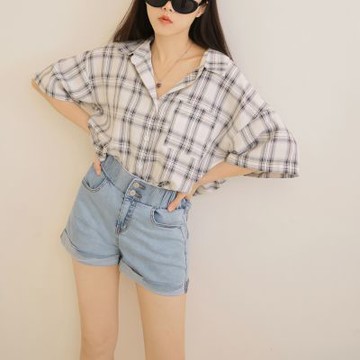 OB嚴選-棉質雪花刷色鬆緊腰牛仔短褲《BA7214-》