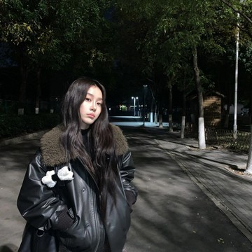 皮衣外套女✨復古百搭拼接毛絨翻領PU皮衣加厚棉服女冬季新款百搭高級感保暖✨114