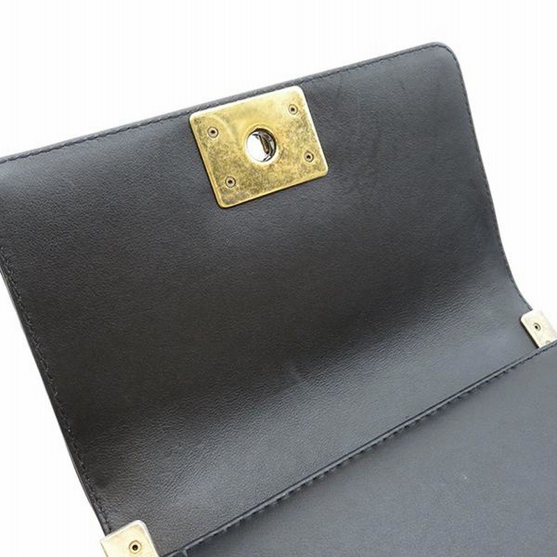 国内発送シャネル パリ-ドバイ メダルフラップバッグレディ 今日特価】Chanel 19 Flap Bag シャネル 19 フラップバッグ