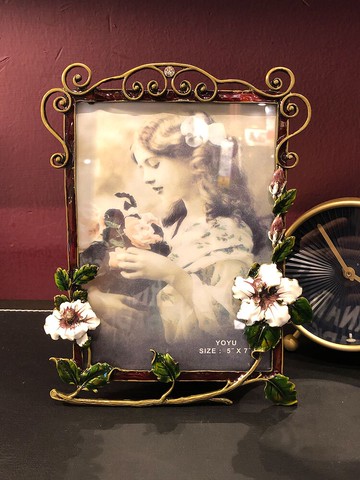 輕奢創意琺瑯彩梔子花6寸相框擺臺7寸金屬歐式復古裝飾擺件洗照片