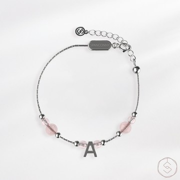 CONNY 專屬字母 | 草莓晶 | 天然水晶手鍊