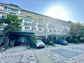 ☀️樂咖☀️屋主急售｜北勢vs沙鹿｜出價談雙車別墅｜台中市沙鹿區天池街